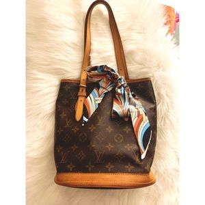 Louis Vuitton bucket pm